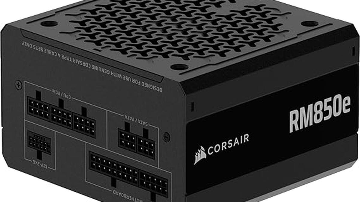 Corsair RM850e Alimentatore ATX Modulare Basso Rumore PCIe 5.1 Efficienza Gold